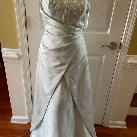 David's Bridal Gown prom Fit Flare A line Floral Beads accent  mint green  SZ2 - Picture 8 of 16